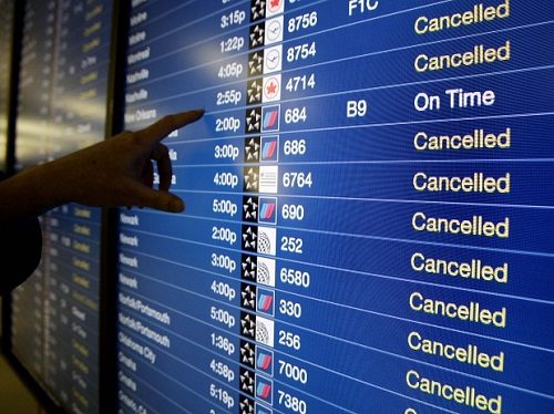 Immagine di copertina di: Cancellazioni voli: come difendersi? La newsletter di Cisal-Movimento Consumatori